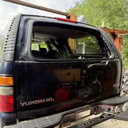 03 To 06 GMC Chevy Suburban Yukon Tahoe Silverado Sierra Parts