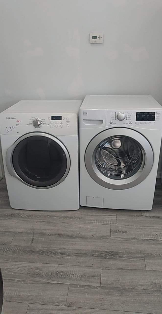 Samsung Gas Dryer And Kenmore Washer Set For $630