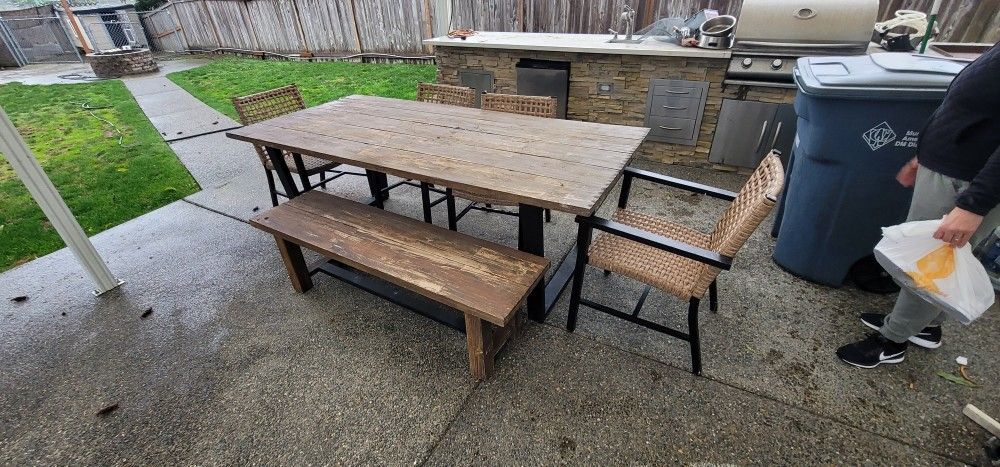 Farmhouse Style Outdoor Set Light Weight Chairs