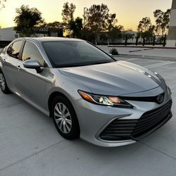 2022 Toyota Camry Hybrid