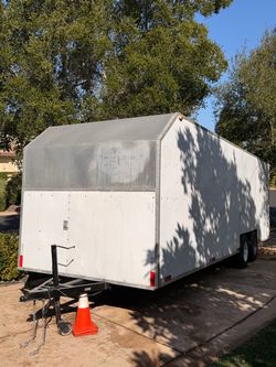 7x20 Enclosed Cargo Trailer with Tandem Axle