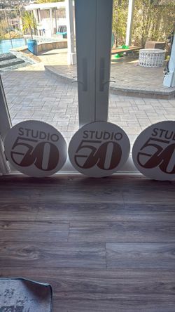 Disco studio 54 signage