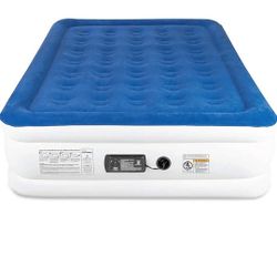 Luxury Air Mattress with
ComfortCoil Technology & Built-in High Capacity Pump