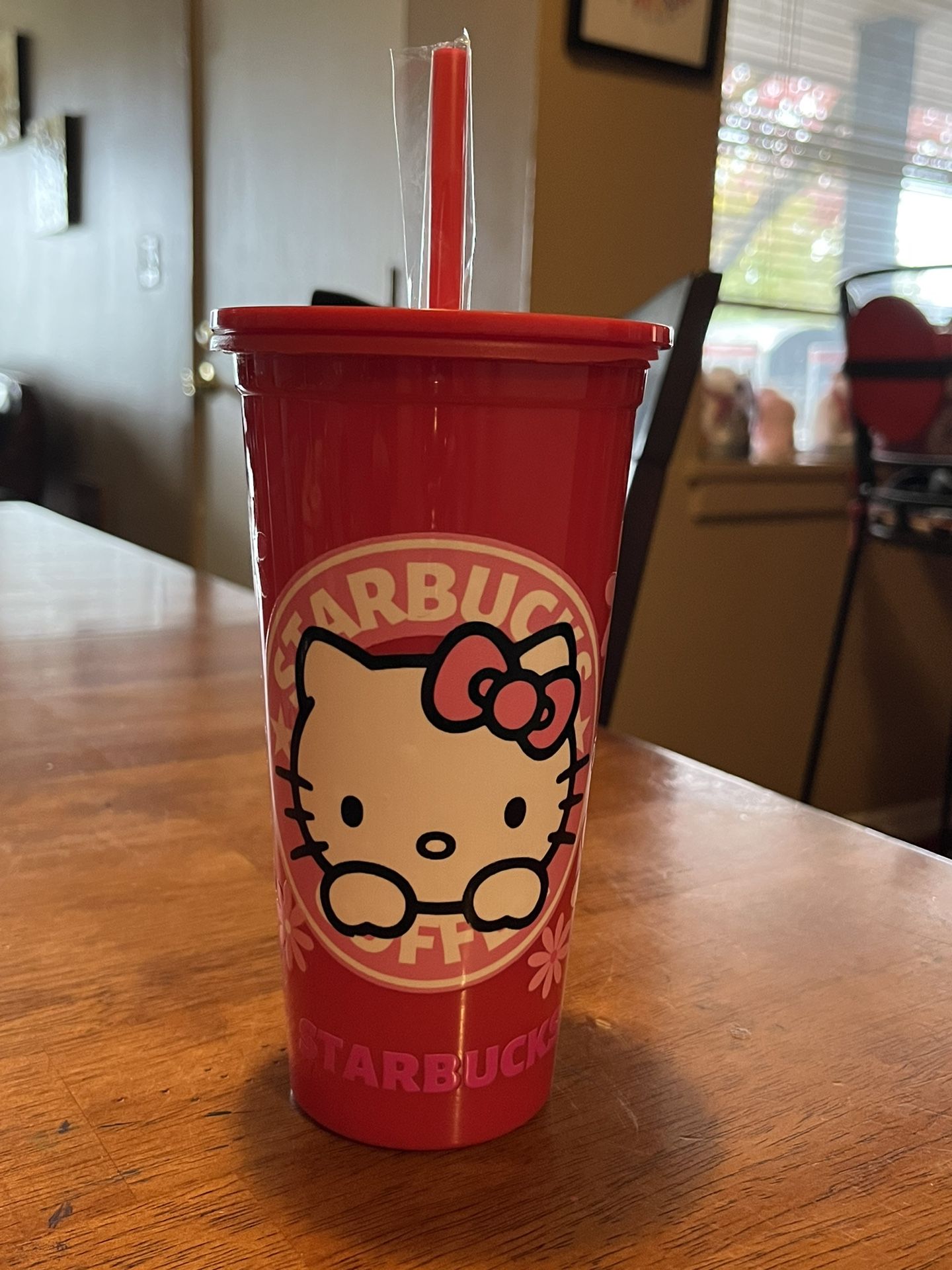 Custom Design Hello Kitty 18 Oz tumbler