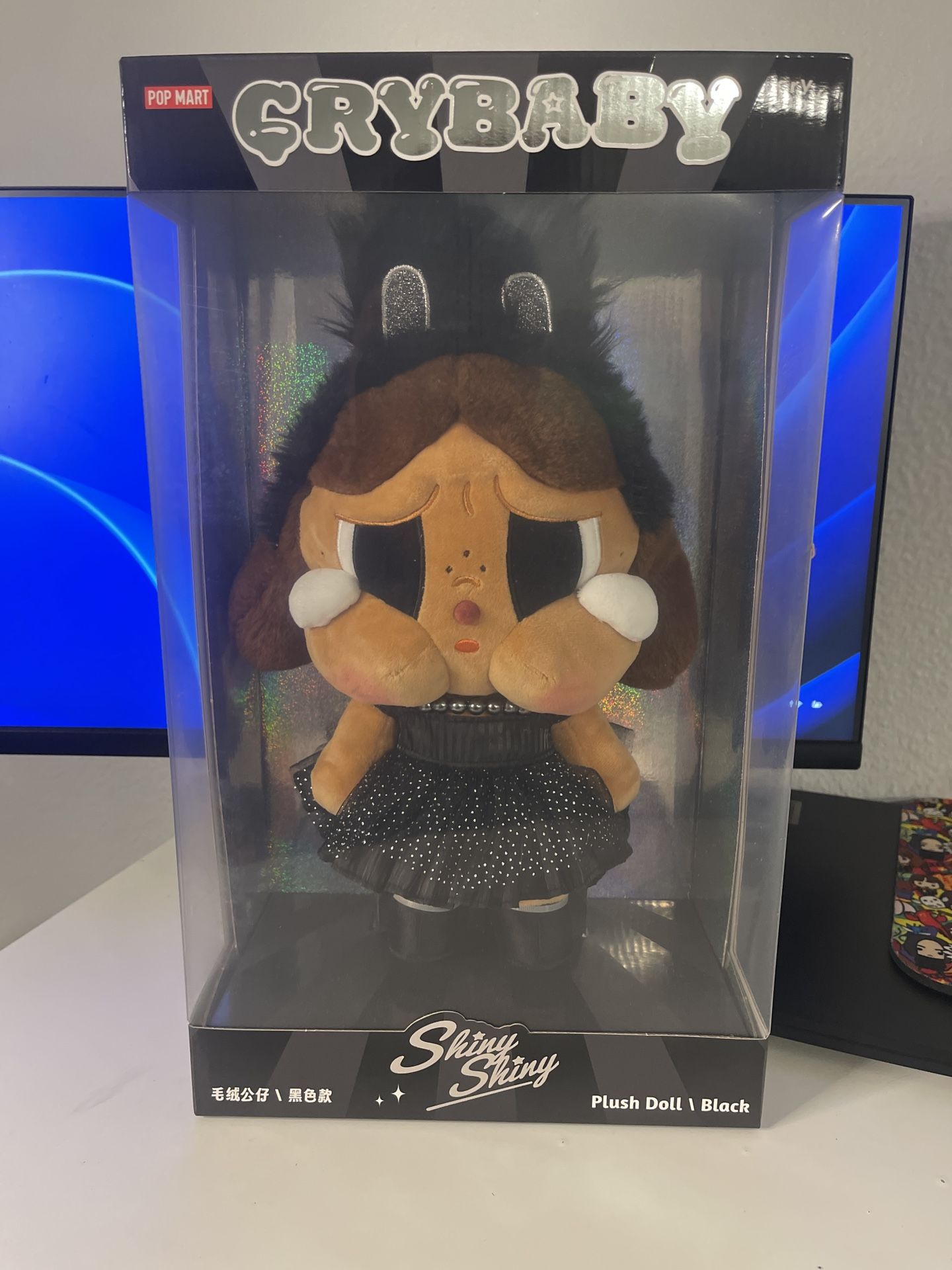PopMart Cry baby