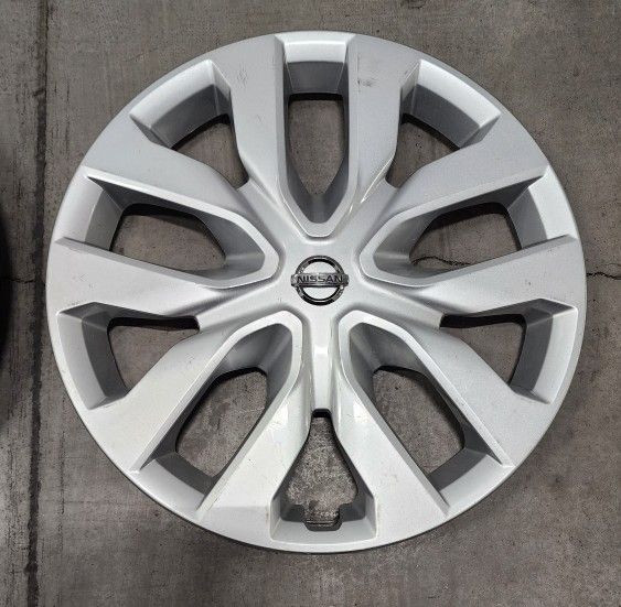 2011-2015 Nissan Rogue 15" OEM Silver HubCap WheelCover 403154BA0B 53087
