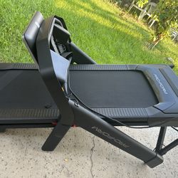 ProForm Carbon TLX Treadmill — Great Condition