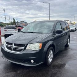 2011 Dodge Grand Caravan Crew Crew 4dr Mini-Van Price $4,500 Mileage 186,974