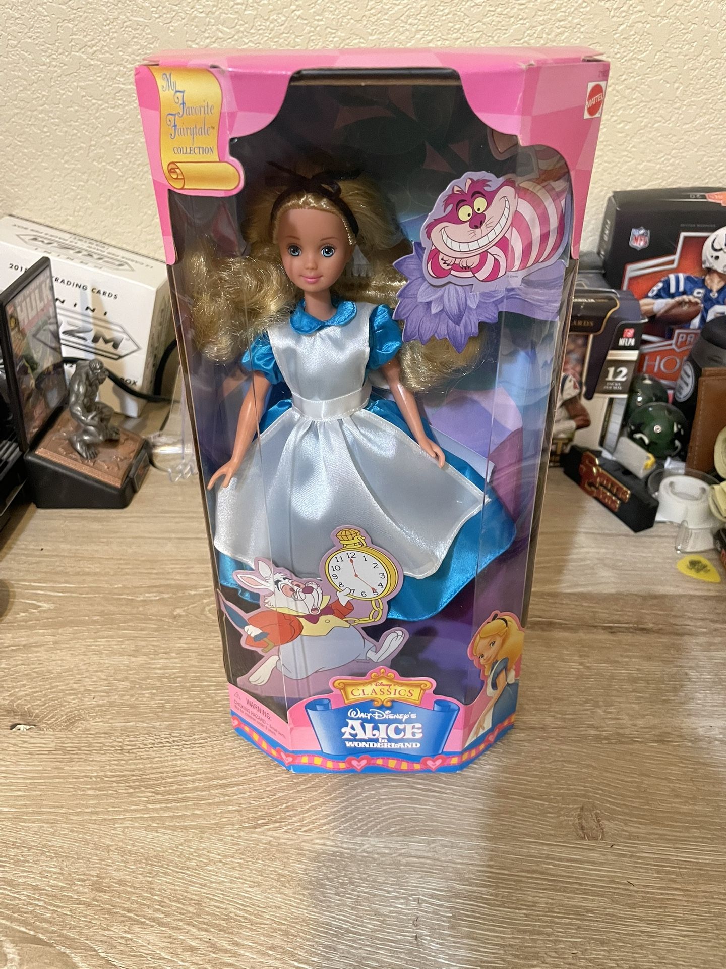 Walt Disney Alice In Wonderland Barbie 1998 Never Opened