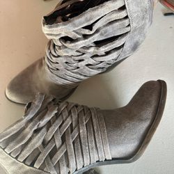 Boots Size 8