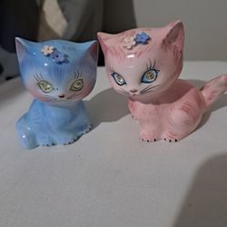 Rhinestone Cats Salt and Pepper Shakers 