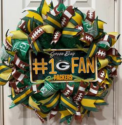 Green Bay Packer Wreath