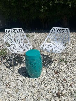White Garden Chairs + Blue Moroccan Table style Set