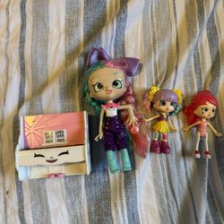 Bundle Of Shopkins Little Dolls / Like New 
