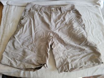 North Face Men's Shorts Size 34