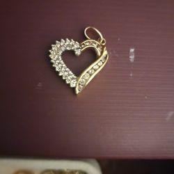 Gold And Diamond  Pendent 