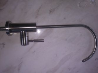 Small faucet for water filter