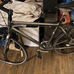 Trek 26 inch Racing bike great condition could use a tune up tires in like new condition asking 350 not riding