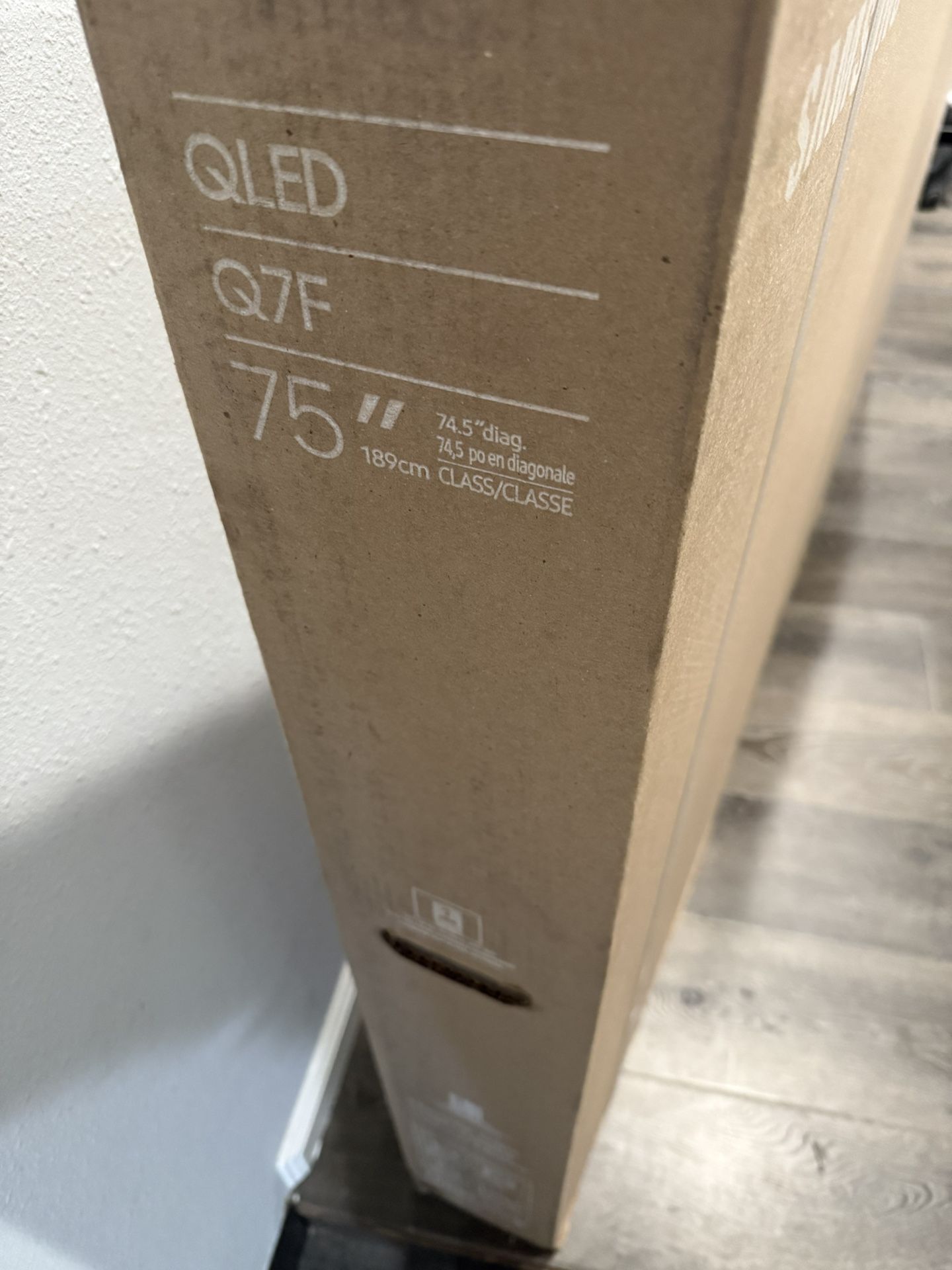 Samsung - 75” Class Q7F Series QLED 4K UHD SamsungVision AI Smart Tizen TV (2025)