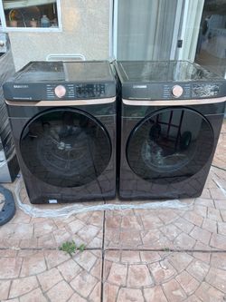 Samsung Front Load Washer and Dryer Set