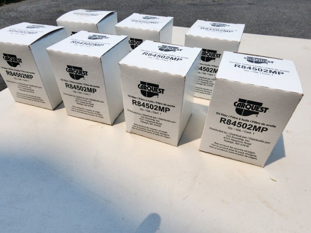 Selling (7) CARQUEST OIL FILTERS R84502MP!!!!!