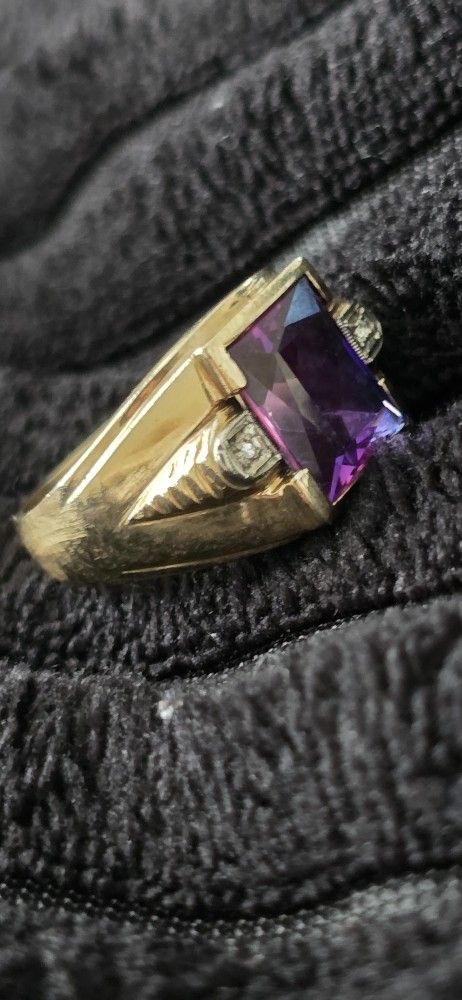 Size 11 10k Amethyst 8.66 Grams 