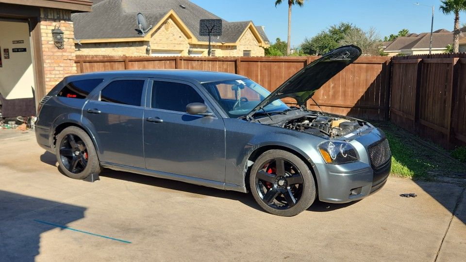 2005 Dodge Magnum
