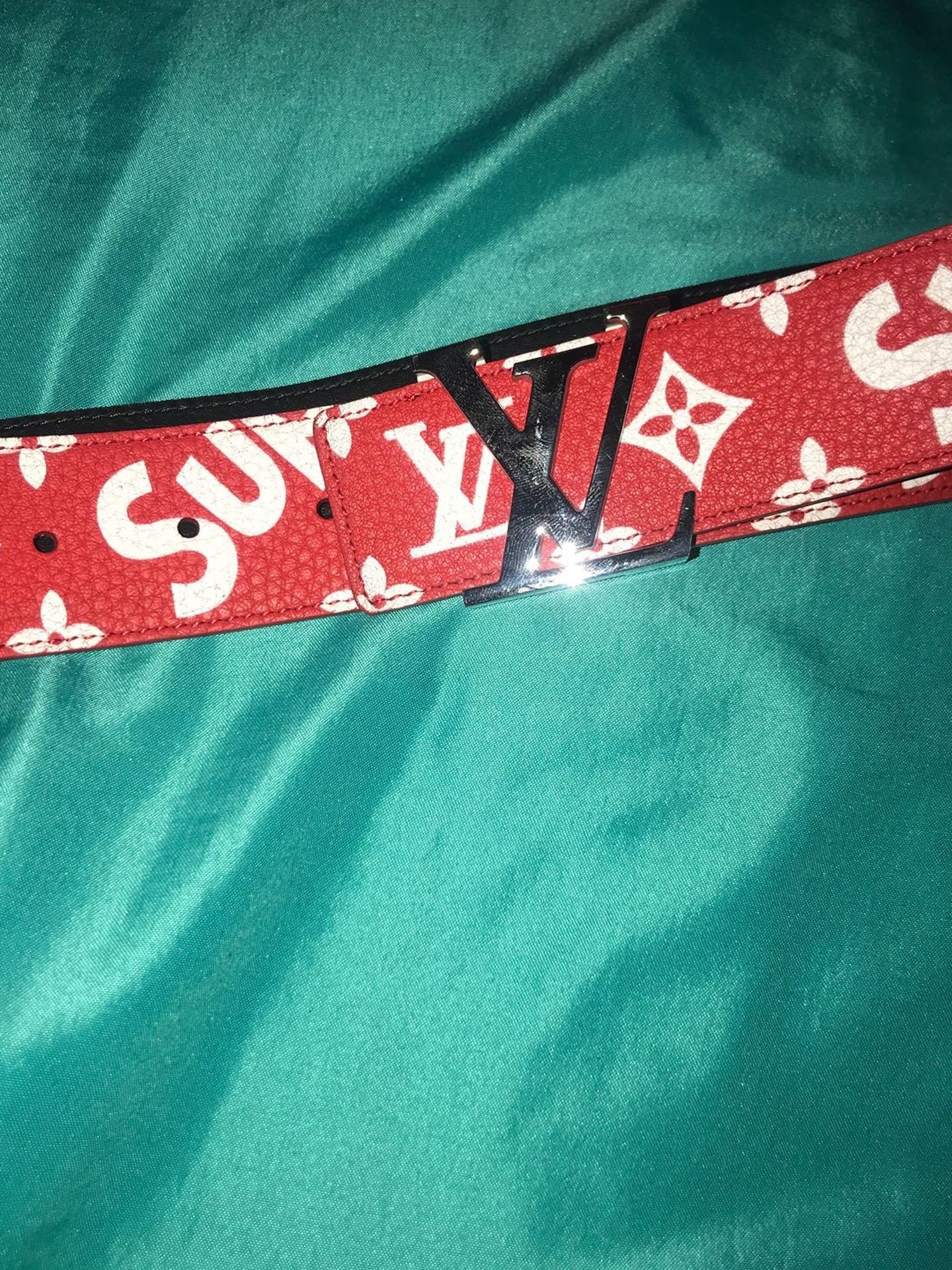 Louis Vuitton x Surpreme belt