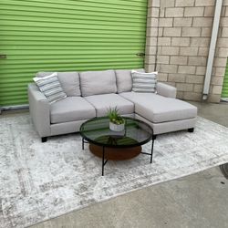 *Free Delivery* Gray Sectional w/ Reversible Chaise