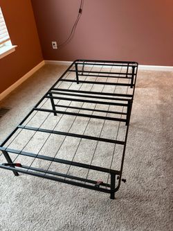 King collapsible bed frame