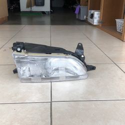 Toyota Corolla 1993 To 1997 Head Lamp Assembly Passenger Side #54