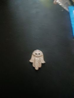 Diamond Hamsa Pendant Visible Size