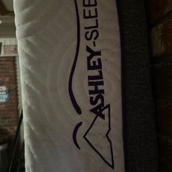 Ashley Sleep King Size 
