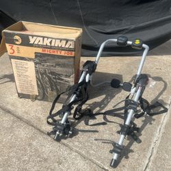 YAKIMA 3 Bike Trunk mount 