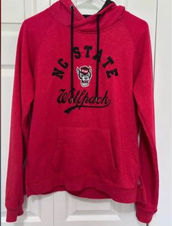 NC State Wolfpack Women’s Colosseum Hoodie – Size Medium