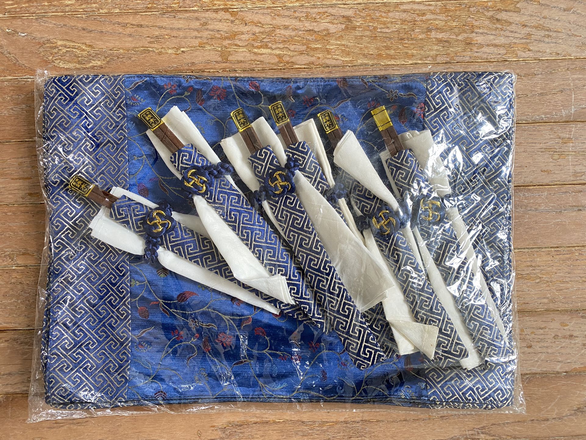 Blue Beautiful Set Of Six Chopsticks & Six Silk Placemats