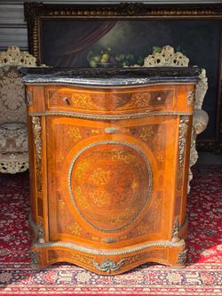 Masterpiece Antique 19th-Century French Napoleon III/Louis XV Marquetry Bombe/Commode.