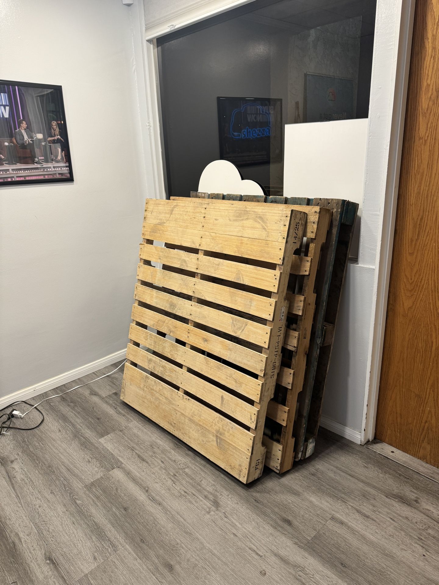 Free Pallets- 3 Wood Good For Moving