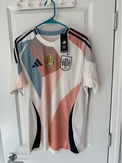 Spain soccer jersey size L