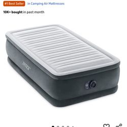 Intex Twin Size Air Mattress, 18in Height, Built-in Pump, Dura-Beam Deluxe Comfort-Plush -