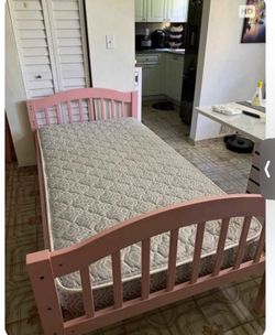 Twin bed