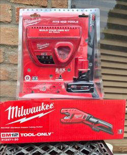 Milwaukee Tubing Cutter and battery combo