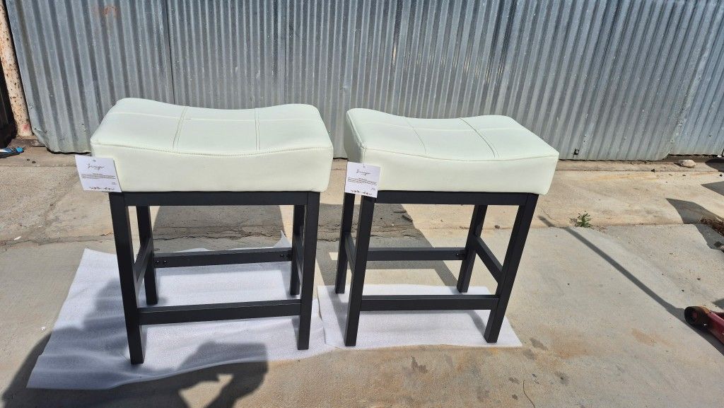 Set of 4 Saddle Seat Upholstered Metal Bar Stool