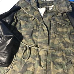 Camo Jacket With Fake Leather Sleeves 
