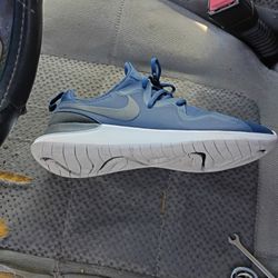Men's Nike Running Shoes Size 11 