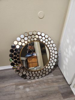 Nice Round Mirror (Used)