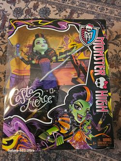 Monster High Casta Fierce Doll NEW IN BOX NEVER OPENED