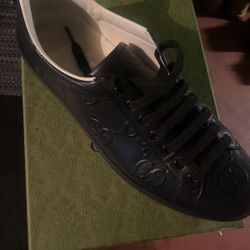 Gucci Shoes Size 9