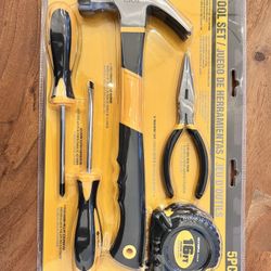 5PC Tool Set - Hammer, Screwdrivers, Pliers And Tape measure 