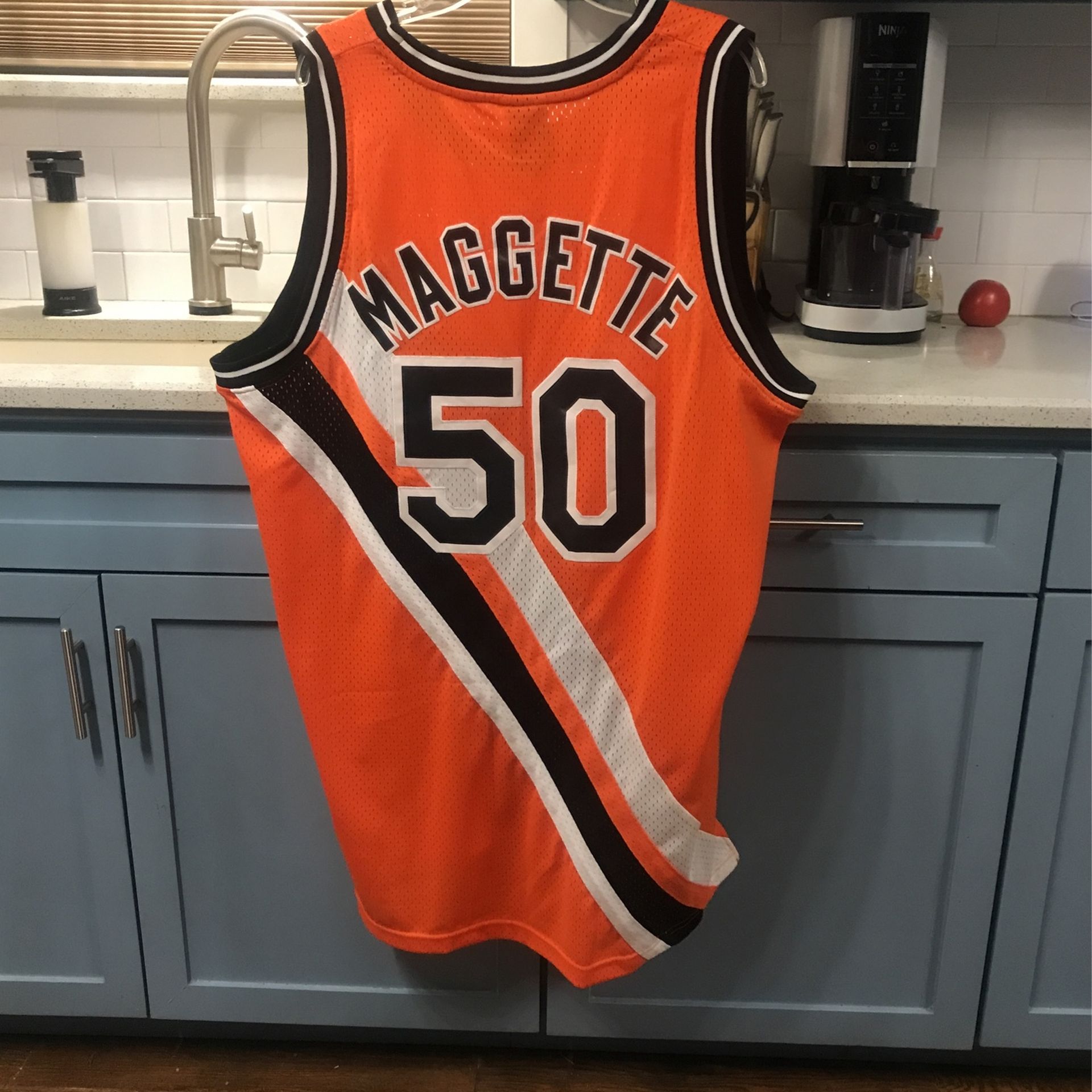 NEW Vintage Reebok LA Clippers Buffalo Braves Corey Maggette Jersey  SizeMen's XL